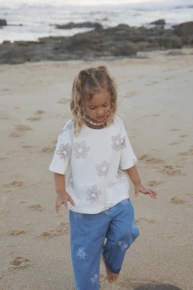 Belle & Sun Tee | Cacao Flower